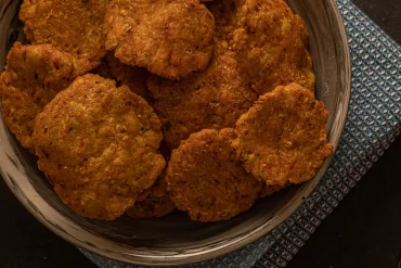 Buy Spicy Thattai From Noruks