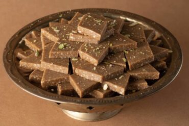 Karupatti Kaju Katli