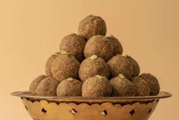Kambhu Nattu Sakkarai Ghee Laddu